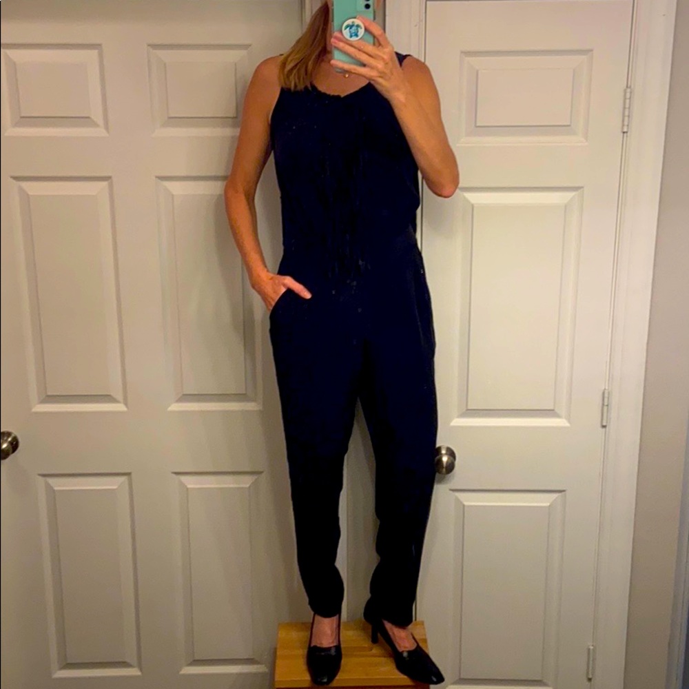Elle Tahiti Black Sleeveless Jumper